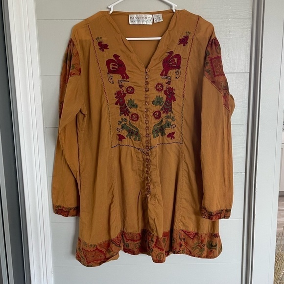 Passports | Vintage Embroidered Long Sleeve Button Up Blouse Size Large - Picture 1 of 12
